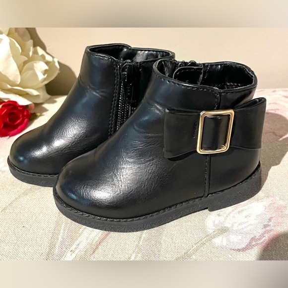 2 pairs girls shoes size 4 - Picture 2 of 9